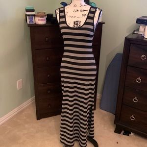 Sleeveless Maxi Dress